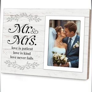 White Mr. & Mrs. Wedding Photo Frame